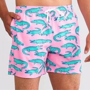 Chubbies Men's Pink Alligator Print Swim Trunks